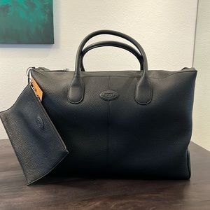 BRAND NEW / NEVER USED TODS WEEKEND TOTE